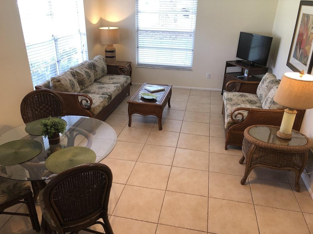 Addys Villas photo 32