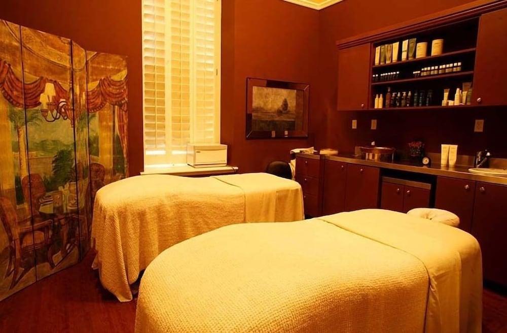 The Martha Washington Inn And Spa photo 52