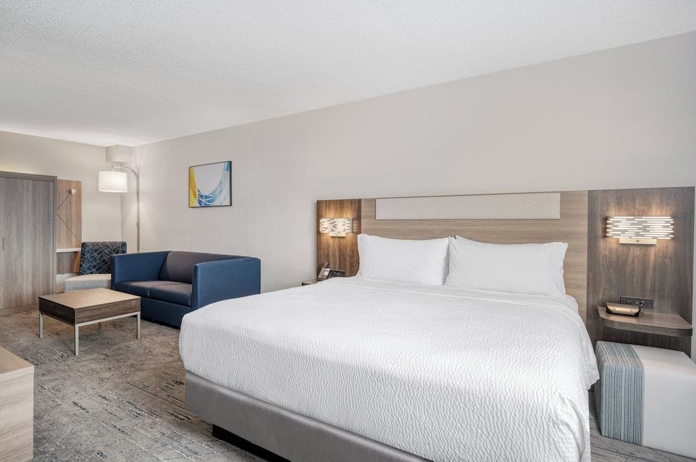 Holiday Inn Express & Suites Gahanna/Columbus Airport by IHG photo 6