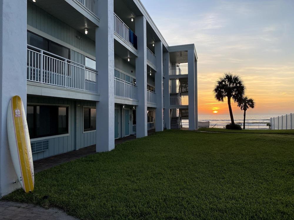 Coastal Waters Inn photo 21