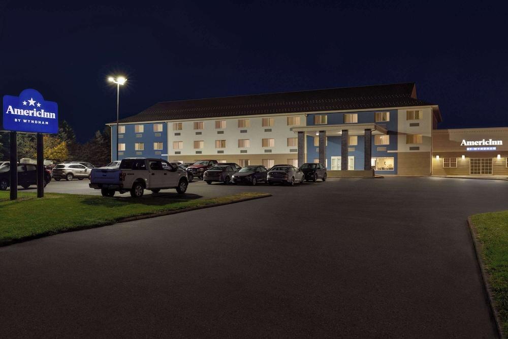 AmericInn by Wyndham Dodgeville photo 29