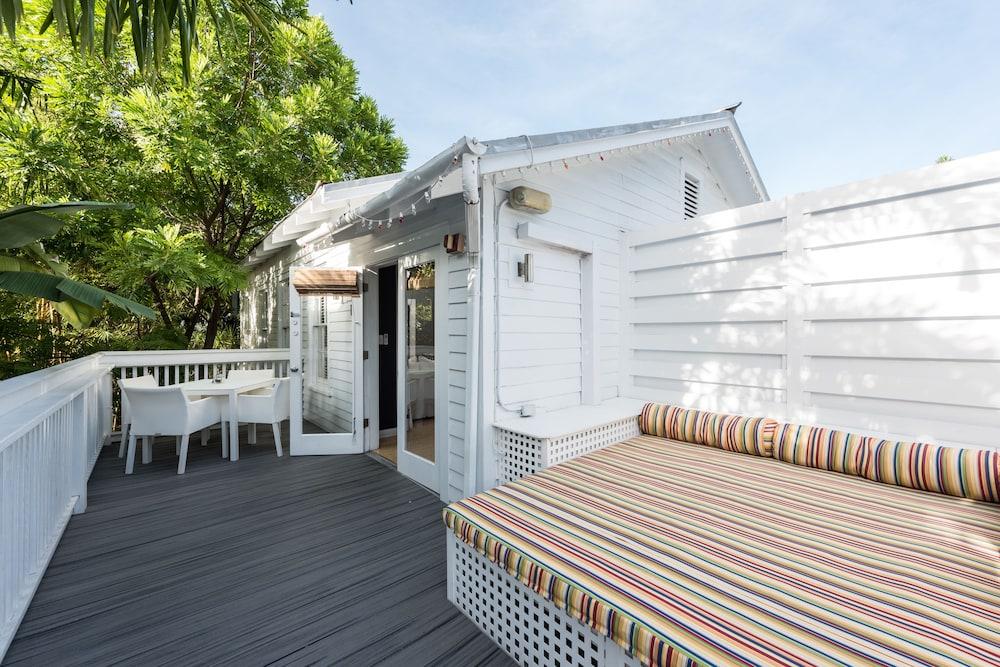 Alexanders Guesthouse - Adult Exclusive, LGBTQ Friendly photo 68