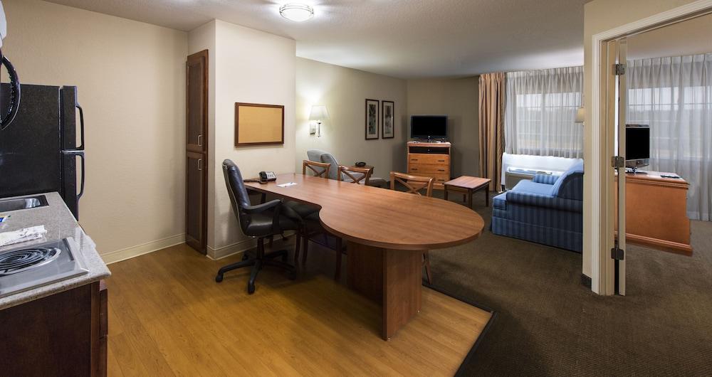 Candlewood Suites Macon by IHG photo 14