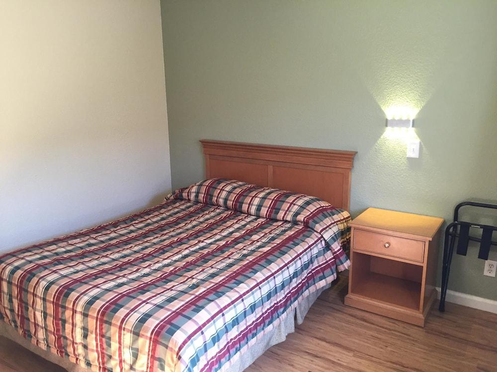 Americas Best Value Inn North Highlands Sacramento photo 4