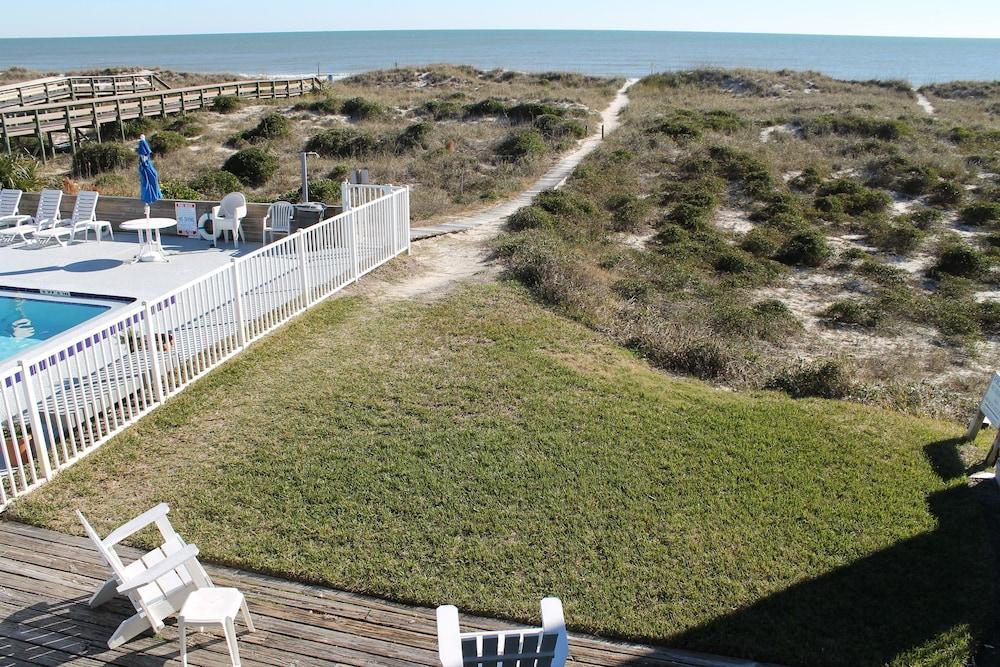 Beachside Motel photo 41