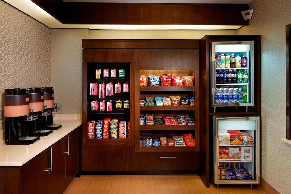 SpringHill Suites by Marriott Newark Liberty International photo 23