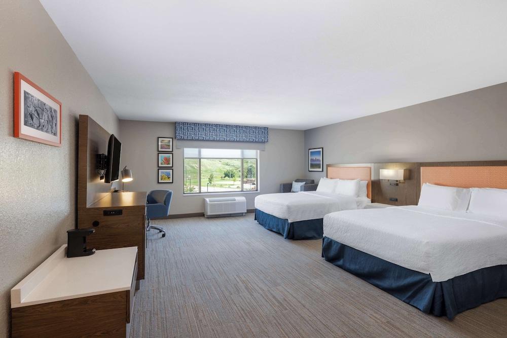 Hampton Inn & Suites Casper photo 18