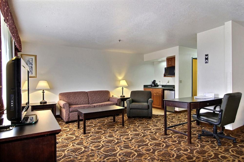 Premier Extended Stay Hobbs photo 12