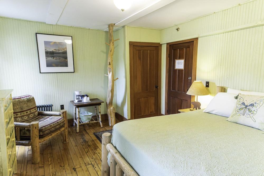 The Woods Inn photo 40