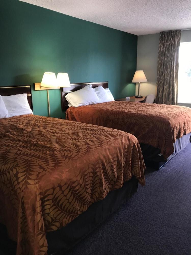 Americas Best Value Inn Manchester, TN photo 9