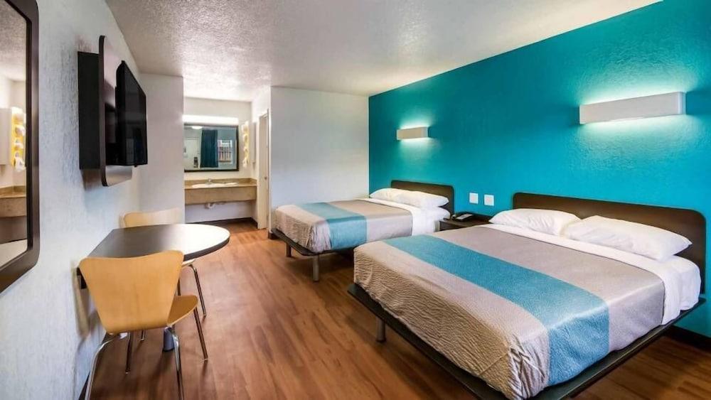 Motel 6 Houston, TX – FM 1960 - Bammel photo 10