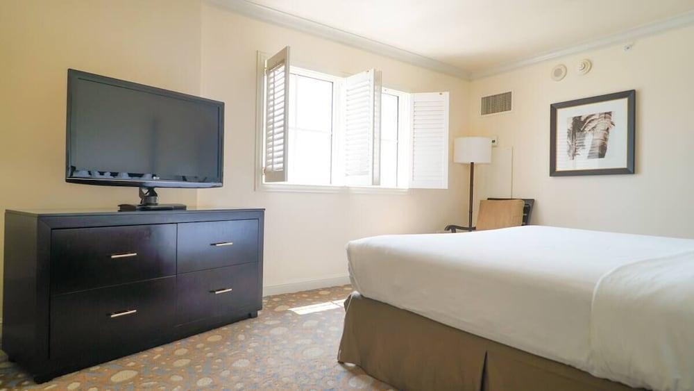Private Residences at the Atlantic Resort and Spa photo 34