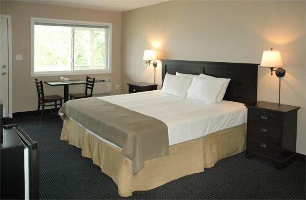 The Beach Inn Motel photo 17