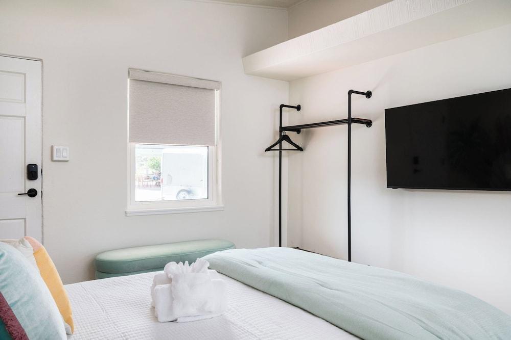 Haleys Court Boutique Motel photo 45