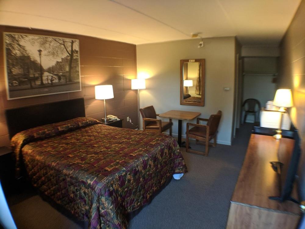 Attican Motel photo 7
