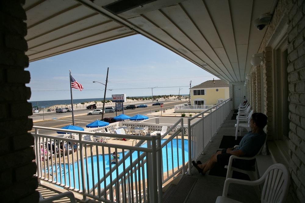 Luna Mar Motel photo 9