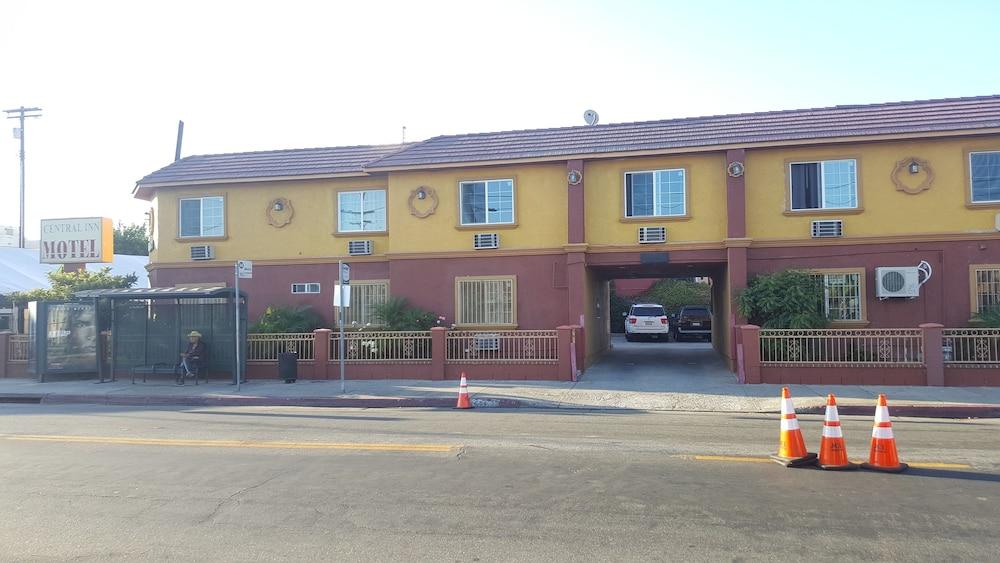 Central Inn Motel on 41 Street photo 20