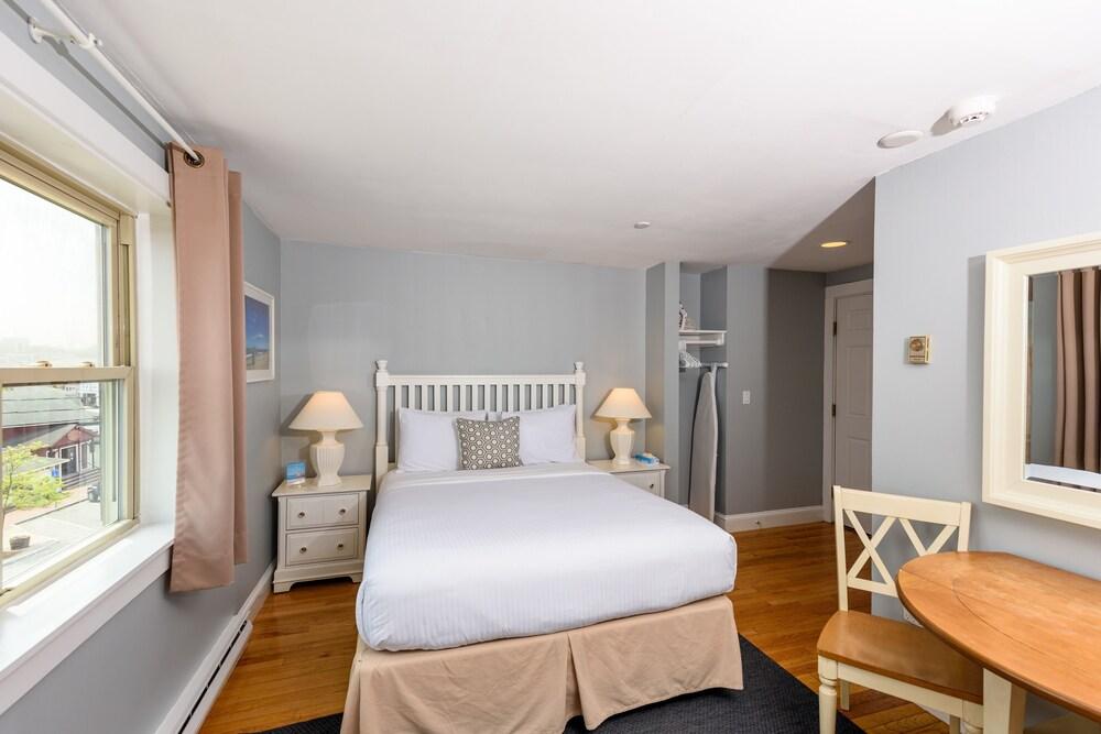 MV Surfside Hotel photo 89