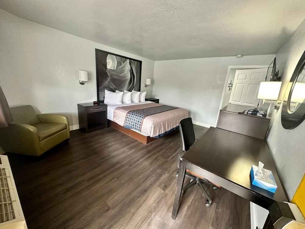 Canyon Inn Motel photo 26