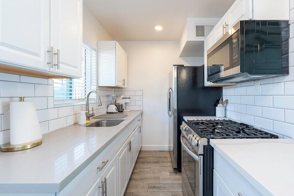Ash & Ko Boutique Lodging photo 15
