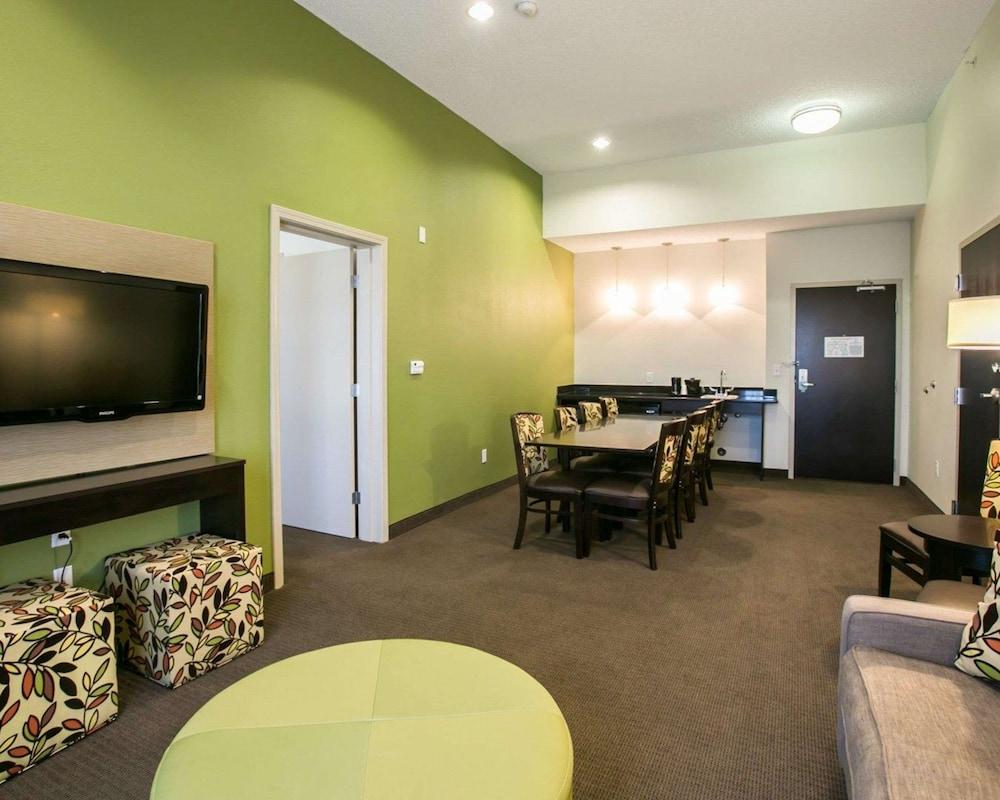 Sleep Inn & Suites Dripping Springs - Austin Area photo 11