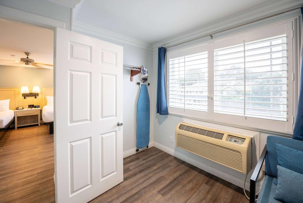 Ramada Limited Redondo Beach photo 12