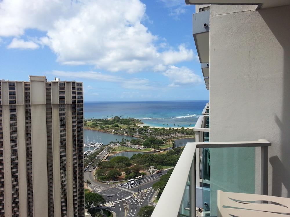 Ala Moana Hotel by LSI Resorts photo 31