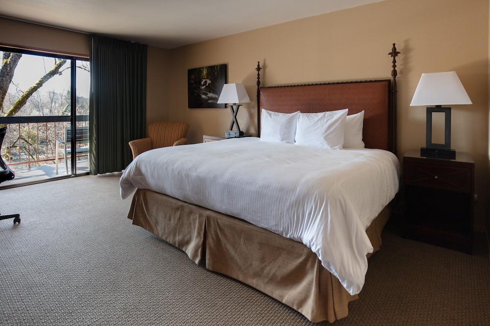 Riverside Inn photo 13