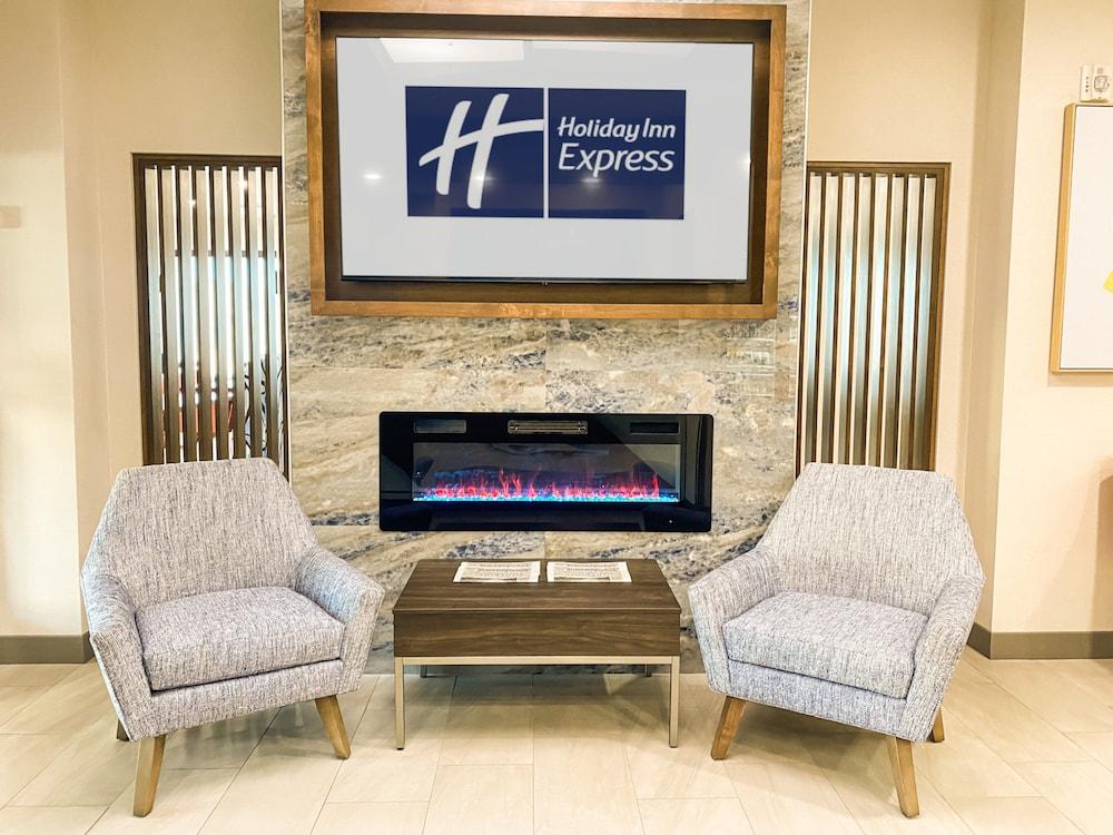 Holiday Inn Express & Suites Frazier Park by IHG photo 20