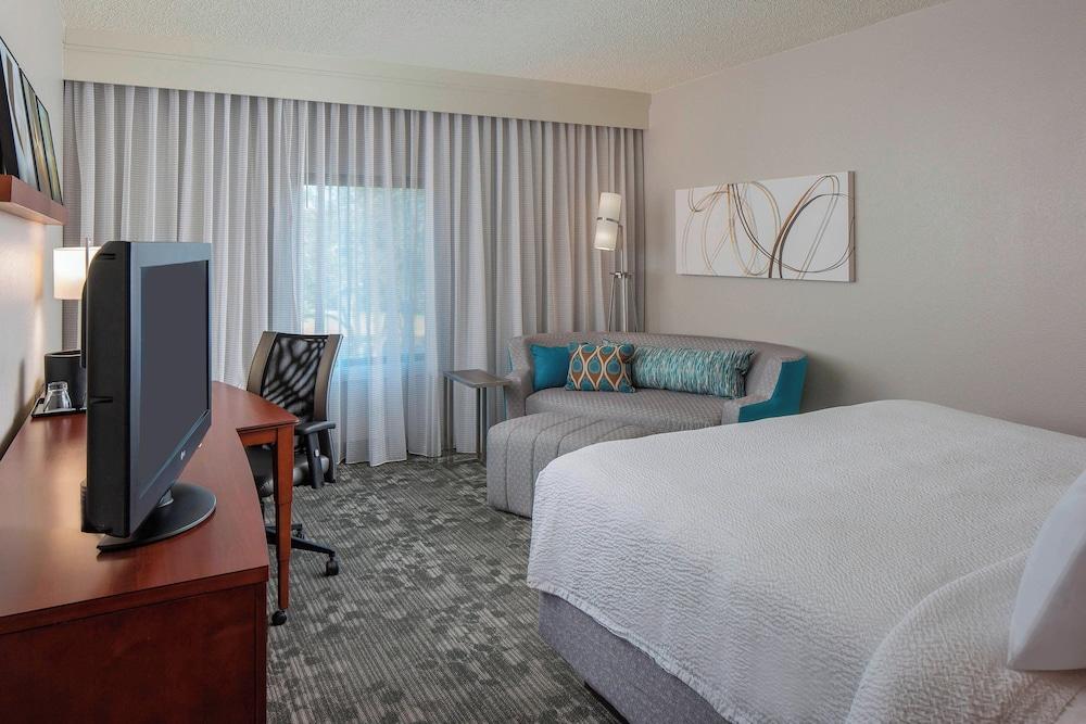 Courtyard by Marriott Orlando International Dr / Conv Cntr photo 4