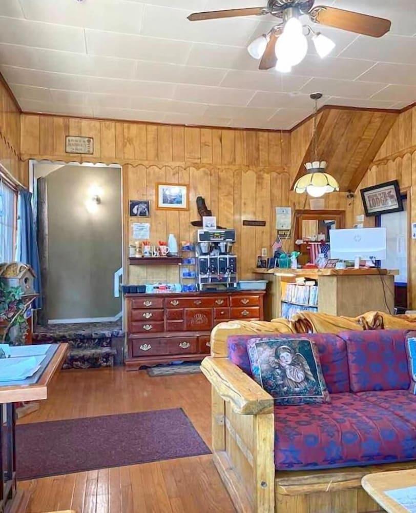 Dawson House Lodge photo 17