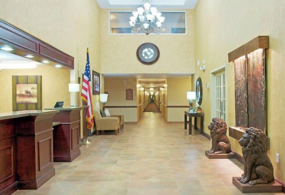 Express Inn Leesville Ft Johnson, SureStay Collection by BW photo 2