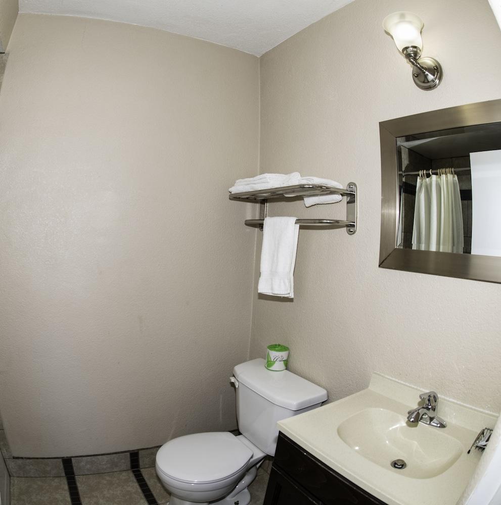 Budget Inn photo 20