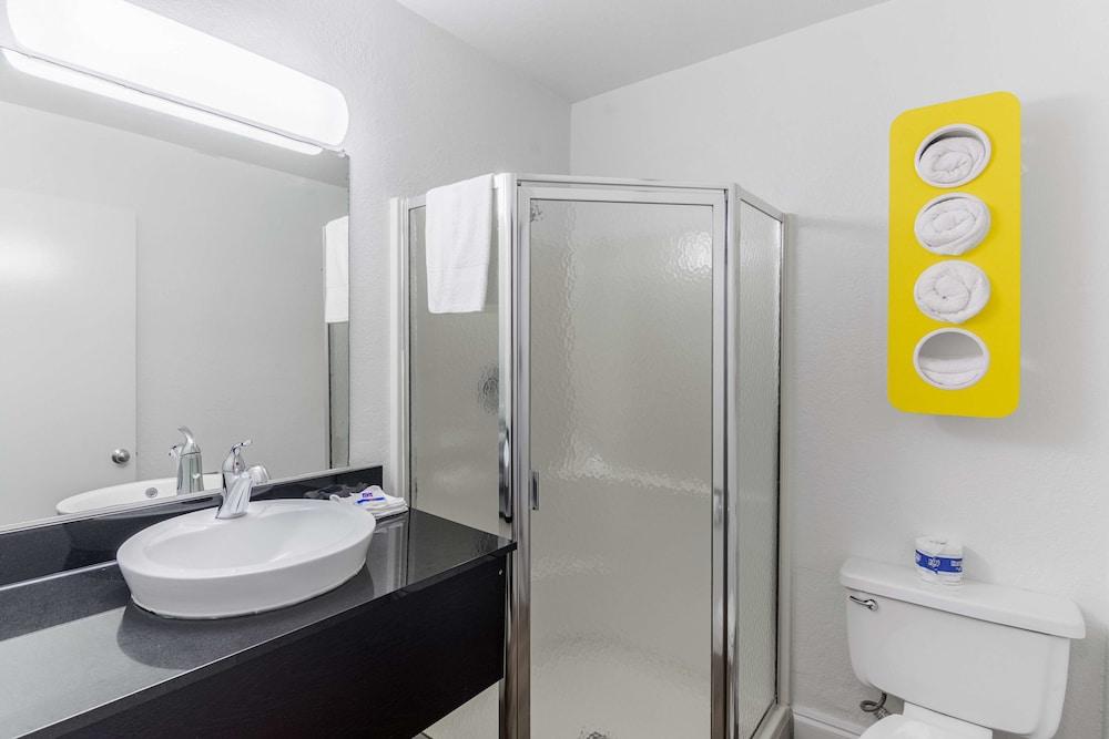 Motel 6 Pensacola, FL - Airport West photo 6