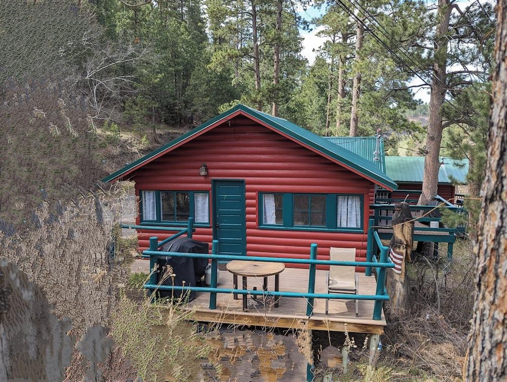 Ponderosa Pines Inn and Cabins photo 23