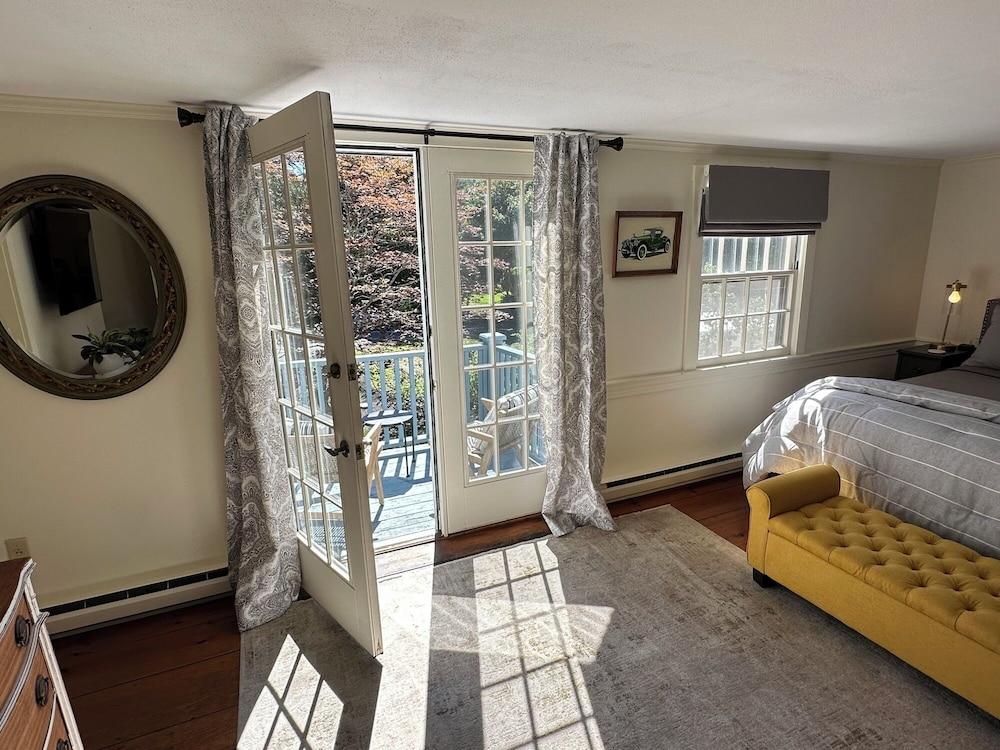 Inn at Perkins Cove photo 37