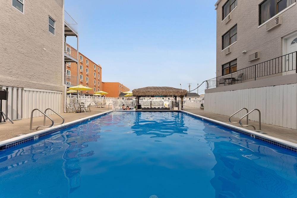 Oceanic Hotel photo 11
