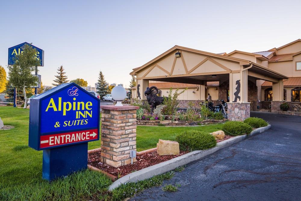 Alpine Inn & Suites photo 30