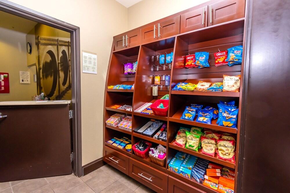 Staybridge Suites Houston IAH - Beltway 8 by IHG photo 34