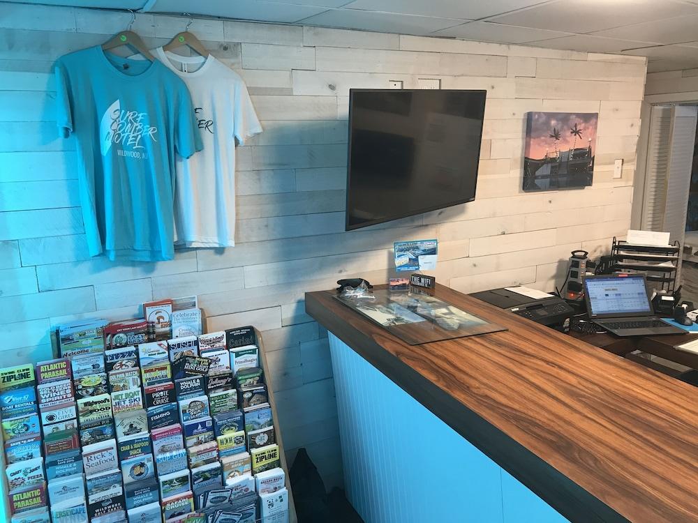 Surf Comber Motel photo 15