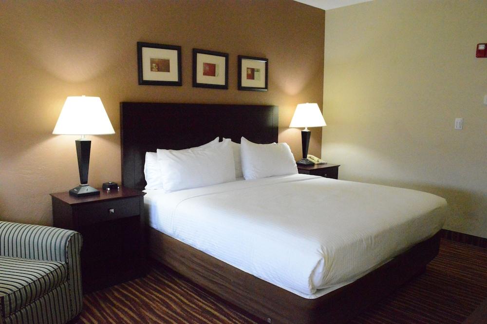 First Choice Inns at the Swell photo 11