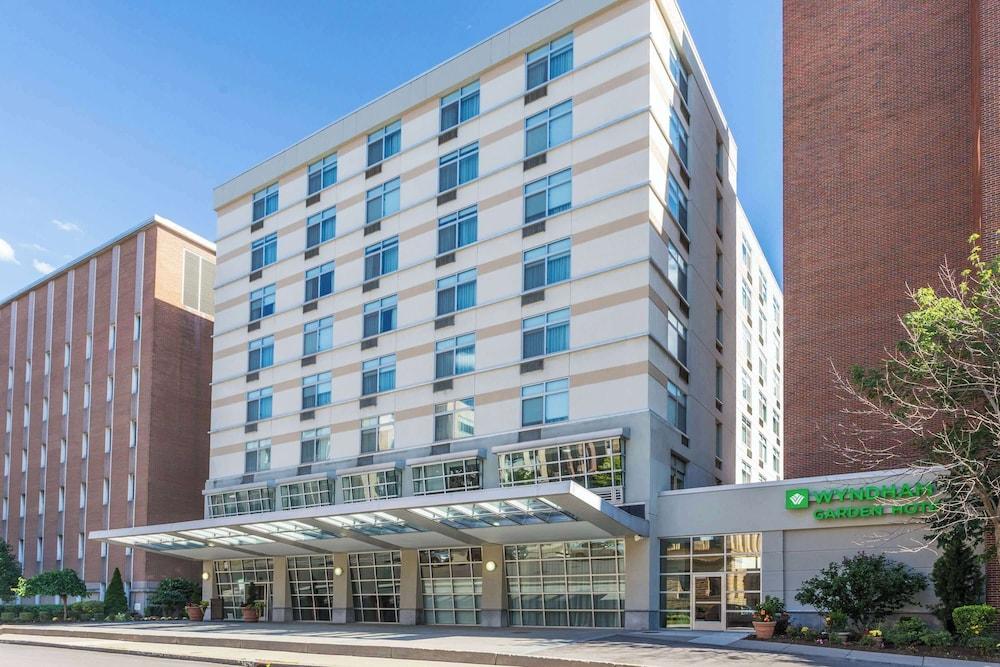Wyndham Garden Buffalo Downtown photo 49