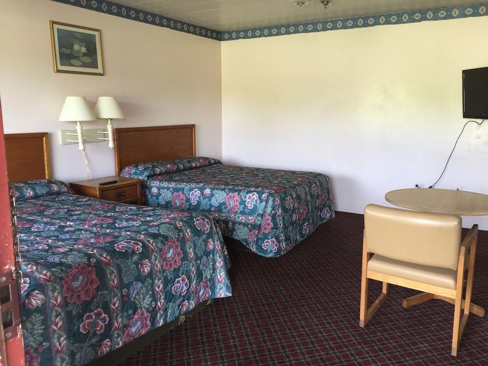 Mark Twain Motor Inn photo 30
