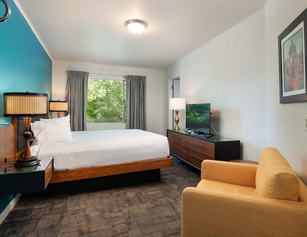 The Sapphire Motel photo 18