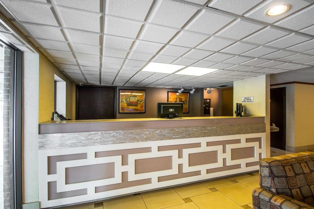 SureStay by Best Western Jacksonville Airport photo 4