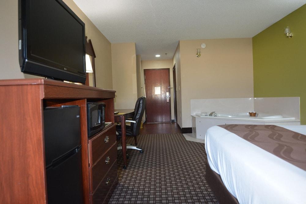 Jameson Inn - Hazlehurst photo 40