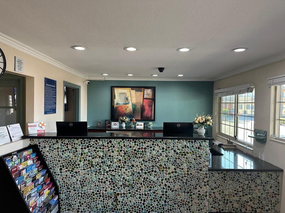 Hotel Avenida - Oceanside Camp Pendleton photo 32