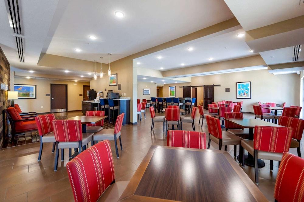 Comfort Suites La Vista - Omaha photo 35