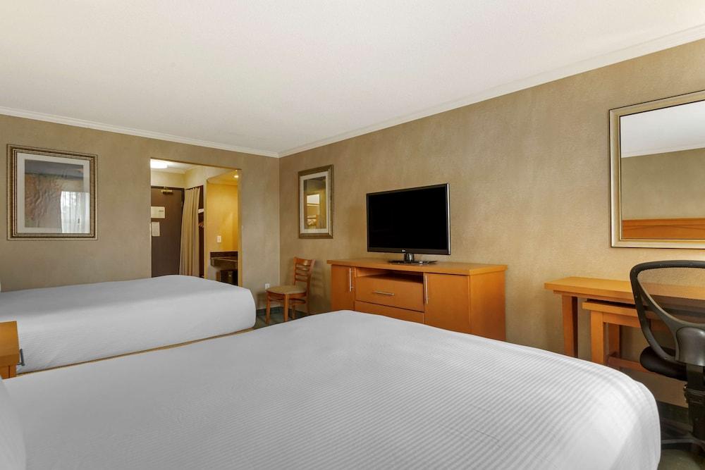 Best Western Davison Inn photo 2