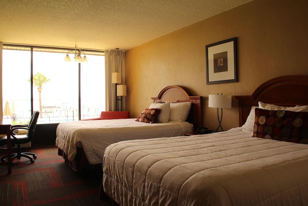 Crystal Cove Hotel photo 18